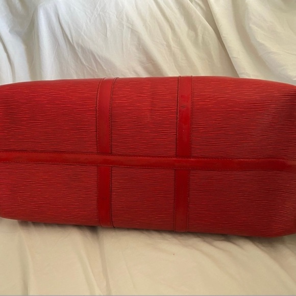 Louis Vuitton Keepal 50 Castilian Epi Red Duffle🔥 - Picture 4 of 8